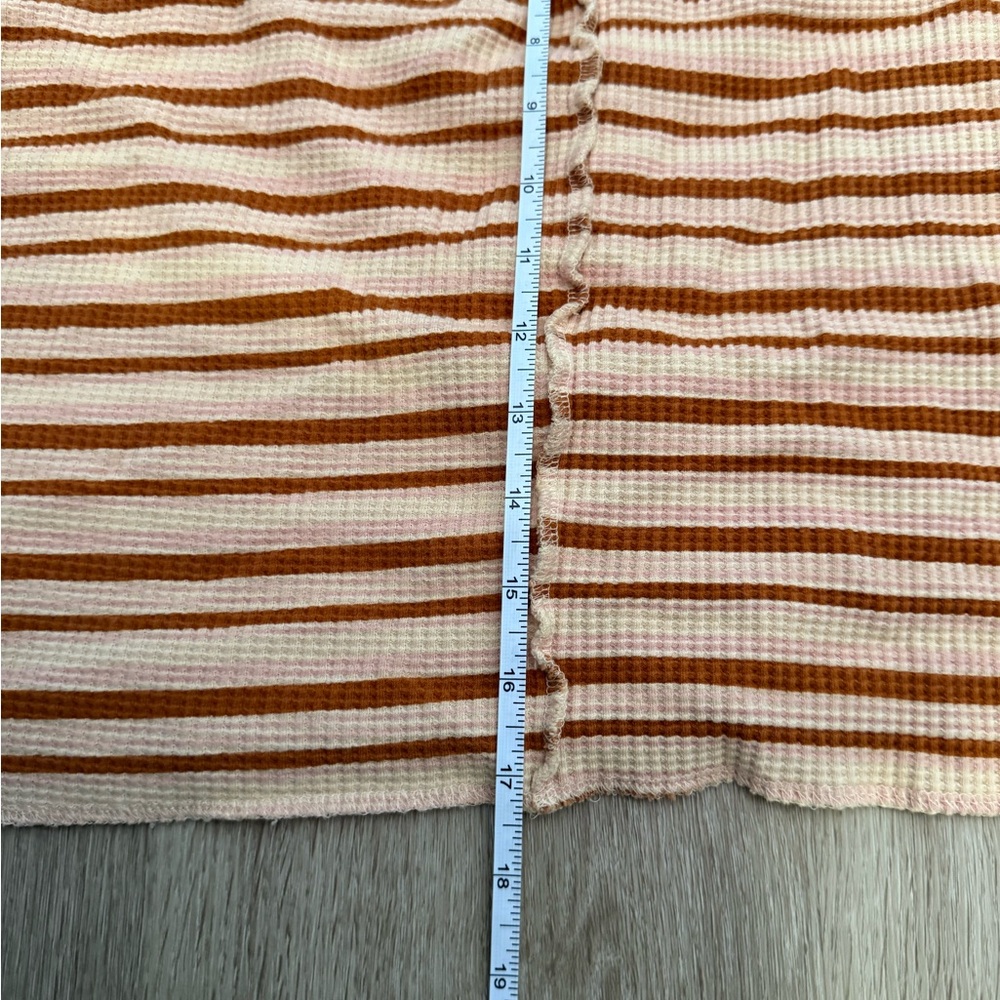 Urban Outfitters UO Cerys Spliced Thermal Cropped Blouse Top Size Medium Cropped - Picture 5 of 8